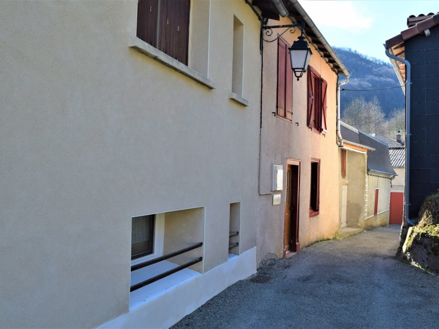 La rue centrale menant au Gîte